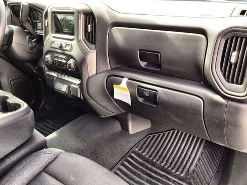 Used 2023 Chevrolet Silverado 1500 Custom image 30