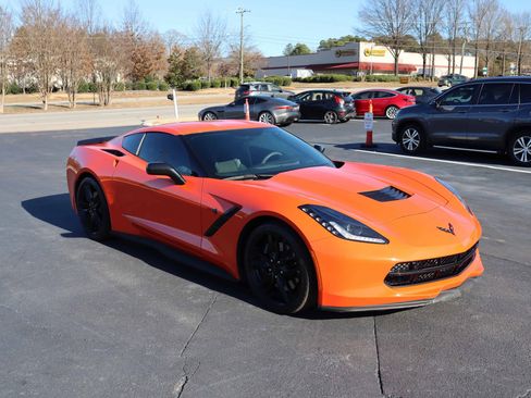 Used 2019 Chevrolet Corvette Stingray Coupe image 12