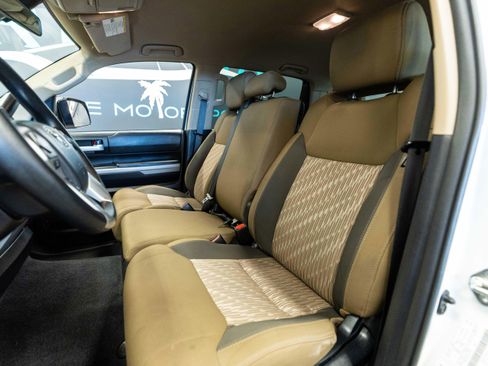 Used 2018 Toyota Tundra SR5 AWD/4WD image 13