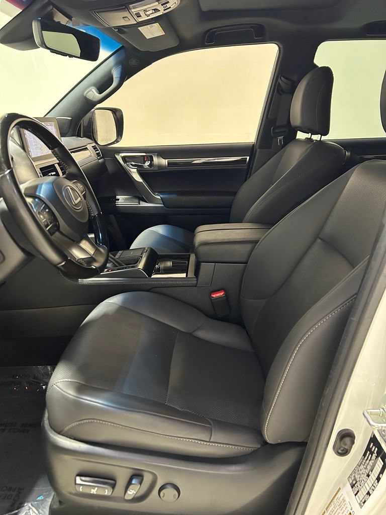 Used 2023 Lexus GX 460 Premium w/ Premium Package AWD/4WD image 10
