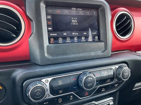 Used 2021 Jeep Wrangler Rubicon image 33