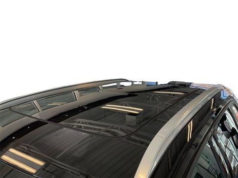 Certified 2023 Volvo XC40 B5 Plus w/ Driver Assist Package image 14