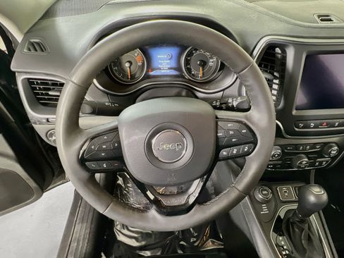 Used 2023 Jeep Cherokee Altitude Lux AWD/4WD image 11