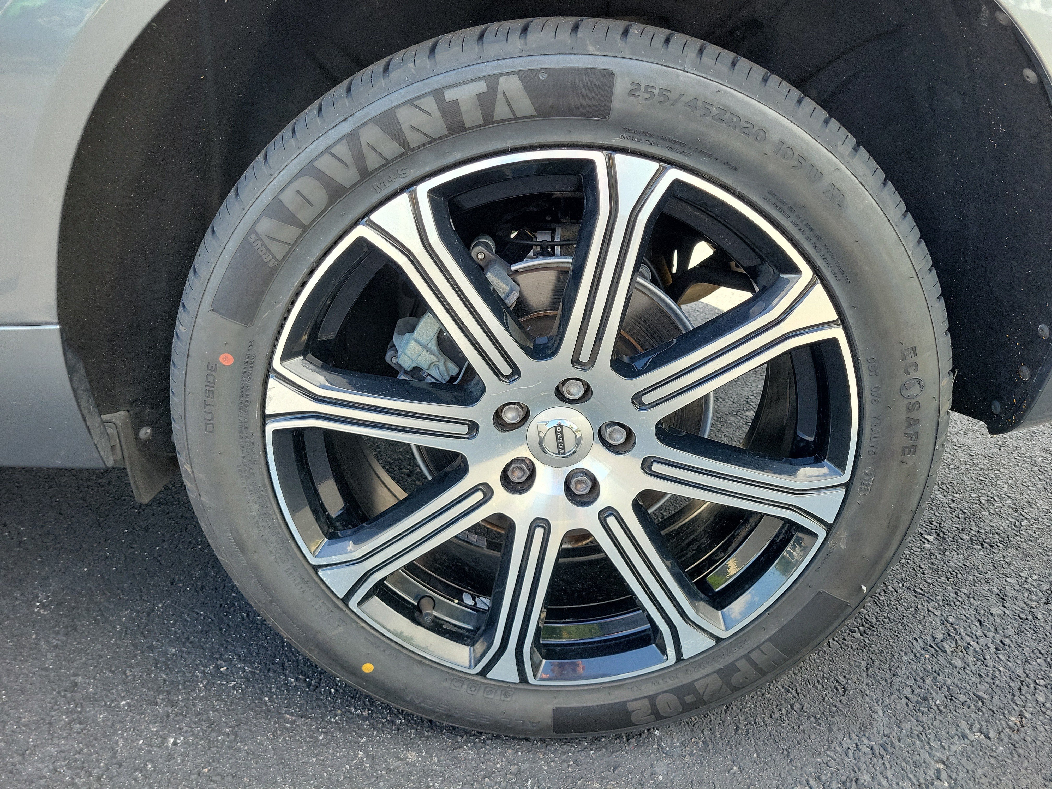 Used 2021 Volvo XC60 T5 Inscription w/ Protection Package Premier FWD image 9