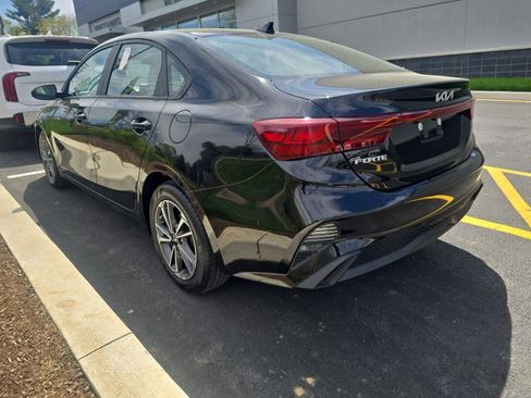 Used 2023 Kia Forte LXS image 4