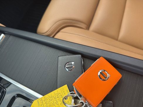 Used 2023 Volvo XC90 B6 Ultimate w/ Protection Package Premier image 29