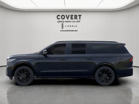 New 2026 Lincoln Navigator L Reserve w/ Jet Appearance Package image 2