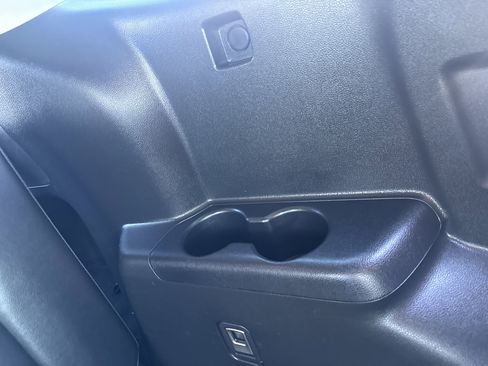 Used 2023 Toyota Highlander XLE image 15