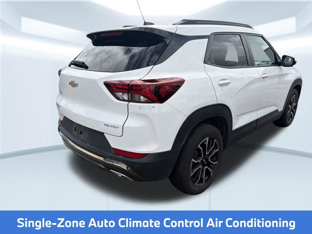 Used 2022 Chevrolet TrailBlazer ACTIV w/ Sun and Liftgate Package FWD image 8