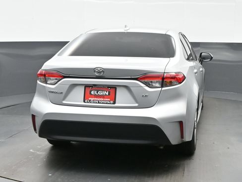 Used 2024 Toyota Corolla LE FWD image 5