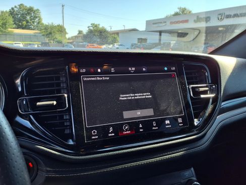 Used 2021 Dodge Durango GT w/ Blacktop Package RWD image 4