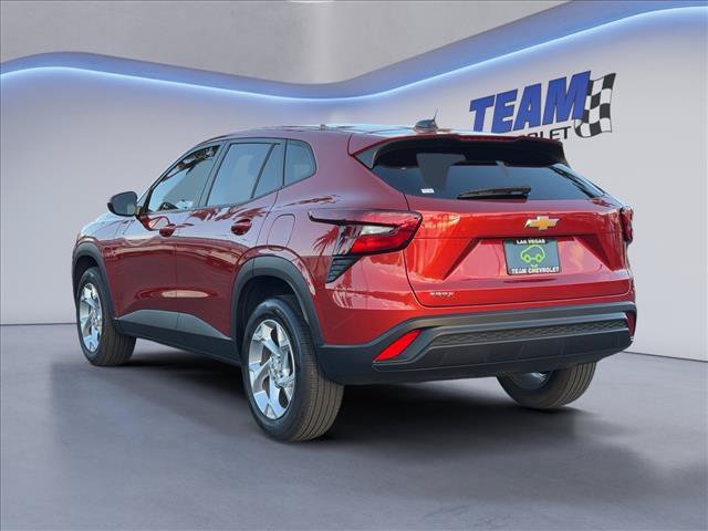 Certified 2024 Chevrolet Trax LS w/ LS Convenience Package FWD image 3