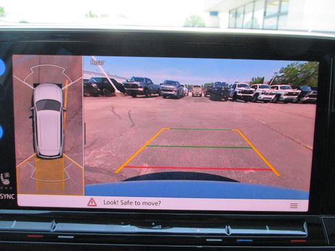 Used 2025 Volkswagen Atlas SEL Premium R-Line AWD/4WD image 26