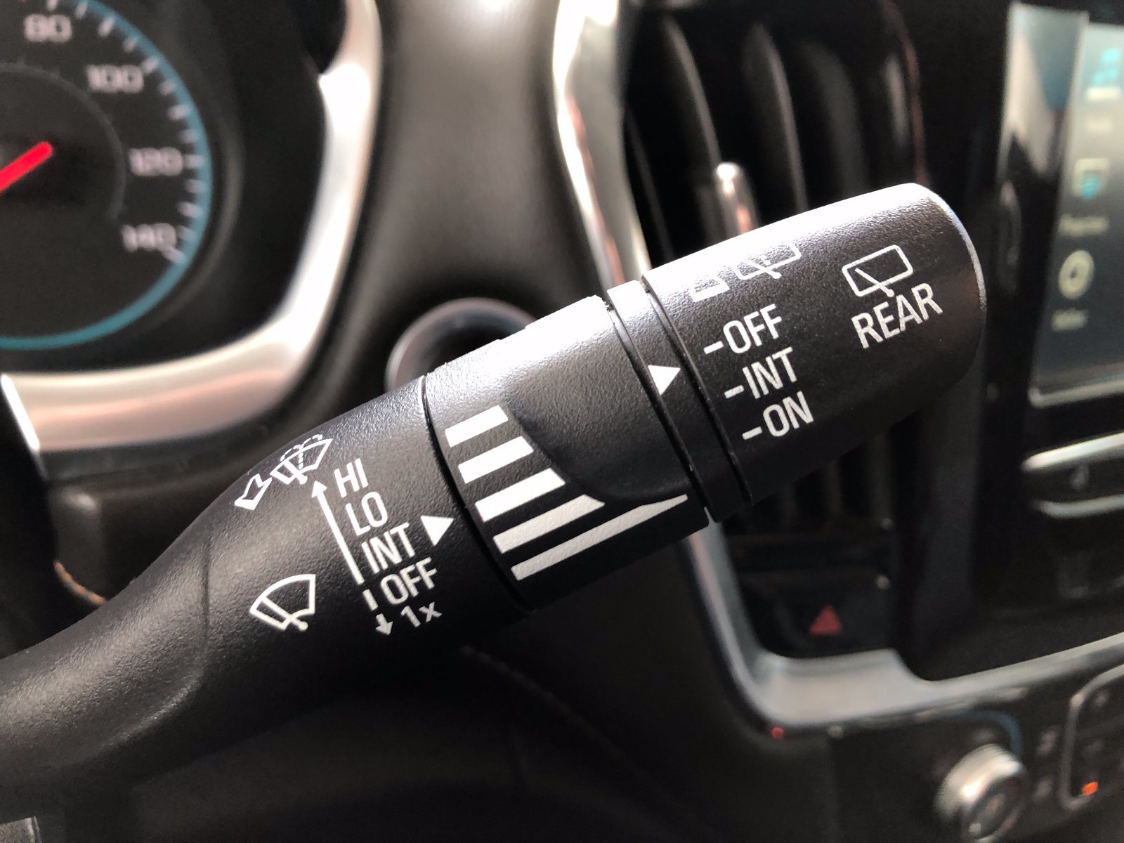 Used 2018 Chevrolet Traverse LS FWD image 30