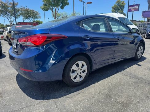 Used 2016 Hyundai Elantra SE FWD image 4