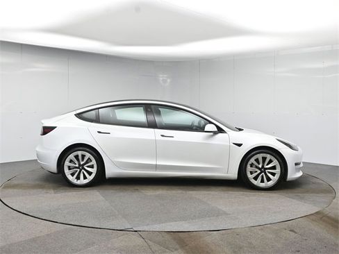 Used 2022 Tesla Model 3 Long Range image 6