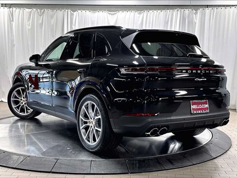 New 2026 Porsche Cayenne AWD/4WD image 3