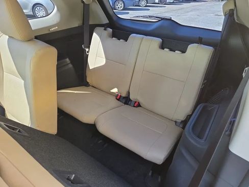 Used 2016 Mitsubishi Outlander SEL FWD image 12