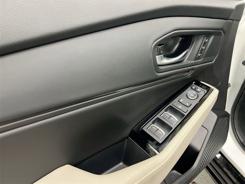 Used 2023 Honda Accord Touring image 20