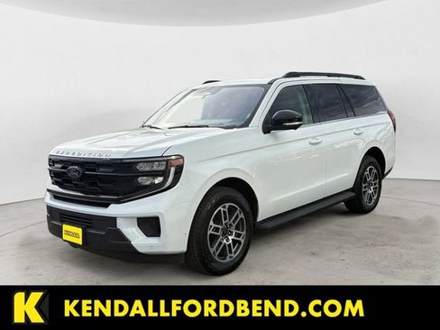Certified 2025 Ford Expedition Active AWD/4WD image 1