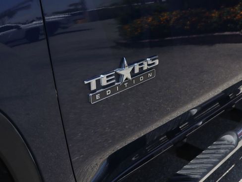 Used 2022 Chevrolet Silverado 2500 LTZ w/ LTZ Premium Texas Edition AWD/4WD image 59