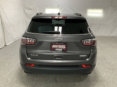 Used 2021 Jeep Compass Latitude image 7