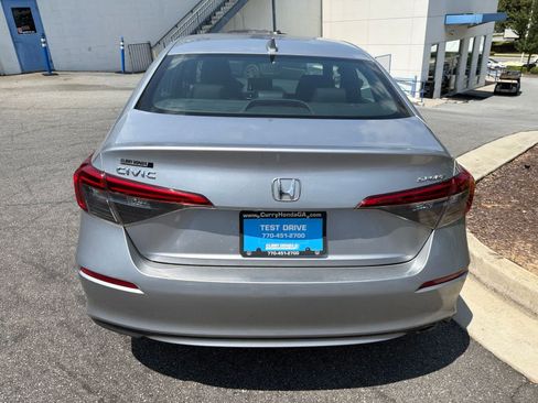 Used 2024 Honda Civic Sport image 10