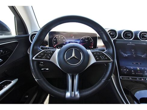 Used 2023 Mercedes-Benz GLC 300 image 14