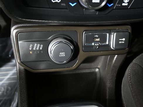 Used 2020 Jeep Renegade Altitude image 30