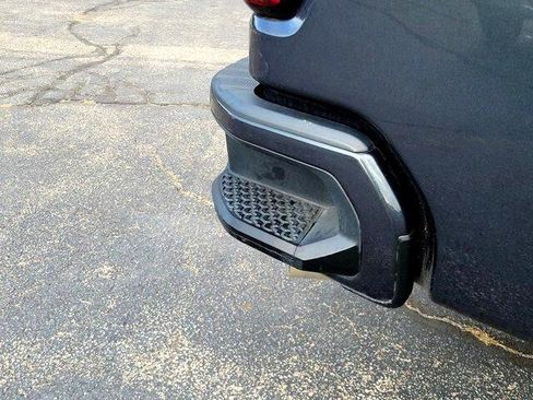 Used 2021 GMC Sierra 2500 Denali w/ Technology Package image 9