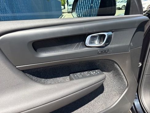 New 2025 Volvo EX40 Core w/ Climate Package image 13