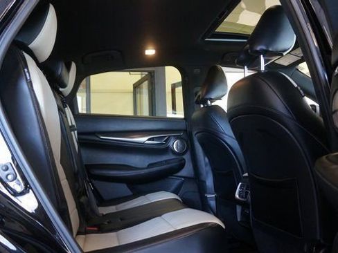 Used 2023 INFINITI QX55 Essential image 48