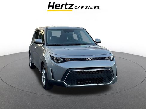 Used 2025 Kia Soul LX w/ LX Technology Package image 1