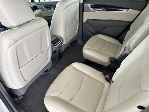 New 2025 Cadillac XT6 Premium Luxury image 30