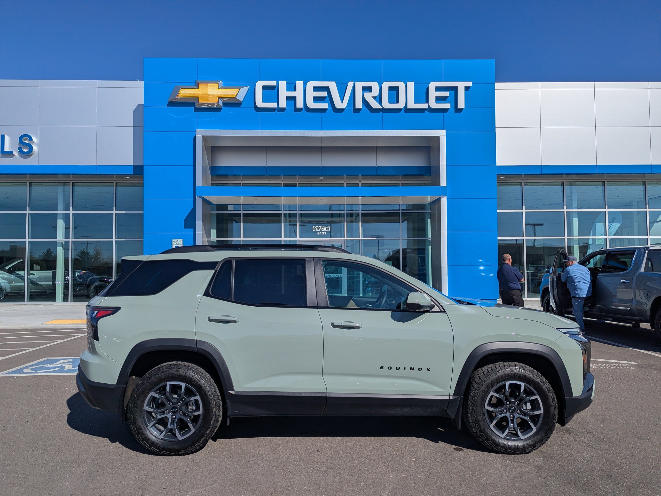 Certified 2026 Chevrolet Equinox ACTIV w/ Convenience Package III AWD/4WD image 40