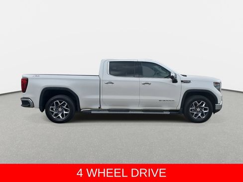 Used 2023 GMC Sierra 1500 SLT w/ SLT Premium Plus Package AWD/4WD image 4