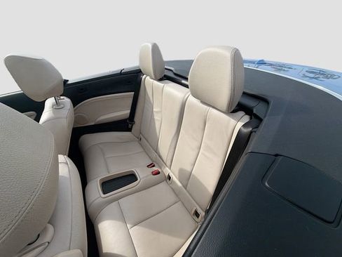 Used 2018 BMW 230i xDrive Convertible w/ Premium Package image 19