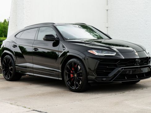 Used 2022 Lamborghini Urus AWD/4WD image 7