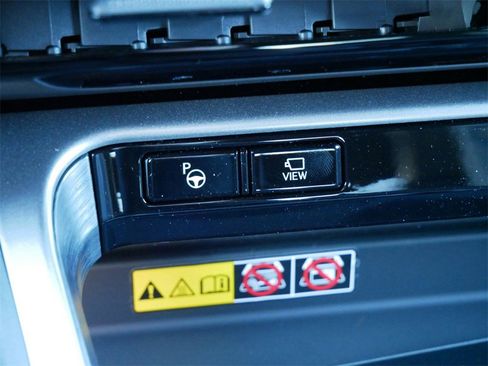 New 2026 Lexus TX 500h AWD image 22