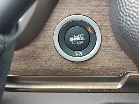 New 2025 RAM 2500 Limited image 21