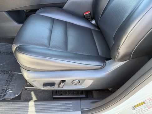 Used 2023 Nissan Rogue SV w/ SV Premium Package FWD image 14
