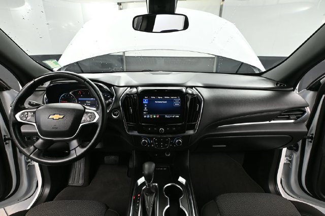 Used 2023 Chevrolet Traverse LT AWD/4WD image 19