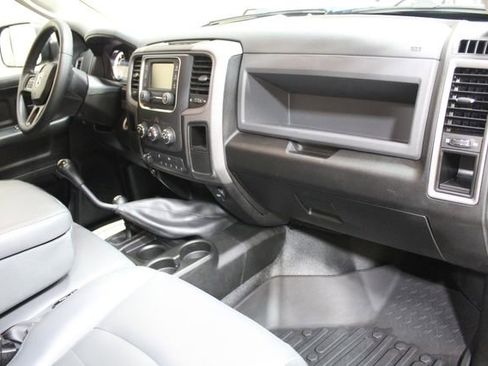 Used 2018 RAM 2500 Tradesman w/ Chrome Appearance Group image 14