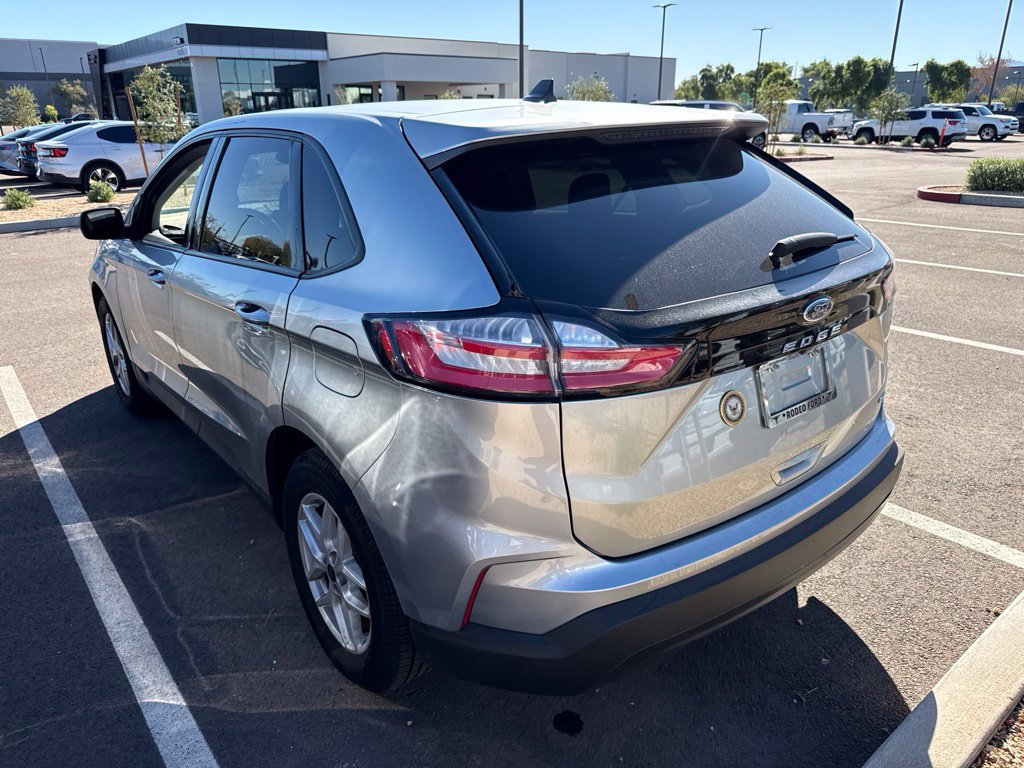 Used 2023 Ford Edge SE AWD/4WD image 3