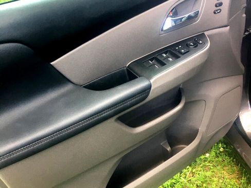 Used 2016 Honda Odyssey Touring image 8