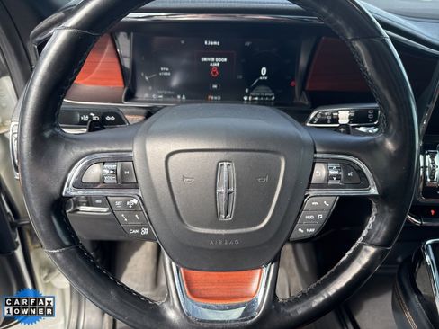 Used 2021 Lincoln Navigator Reserve w/ Luxury Package image 16