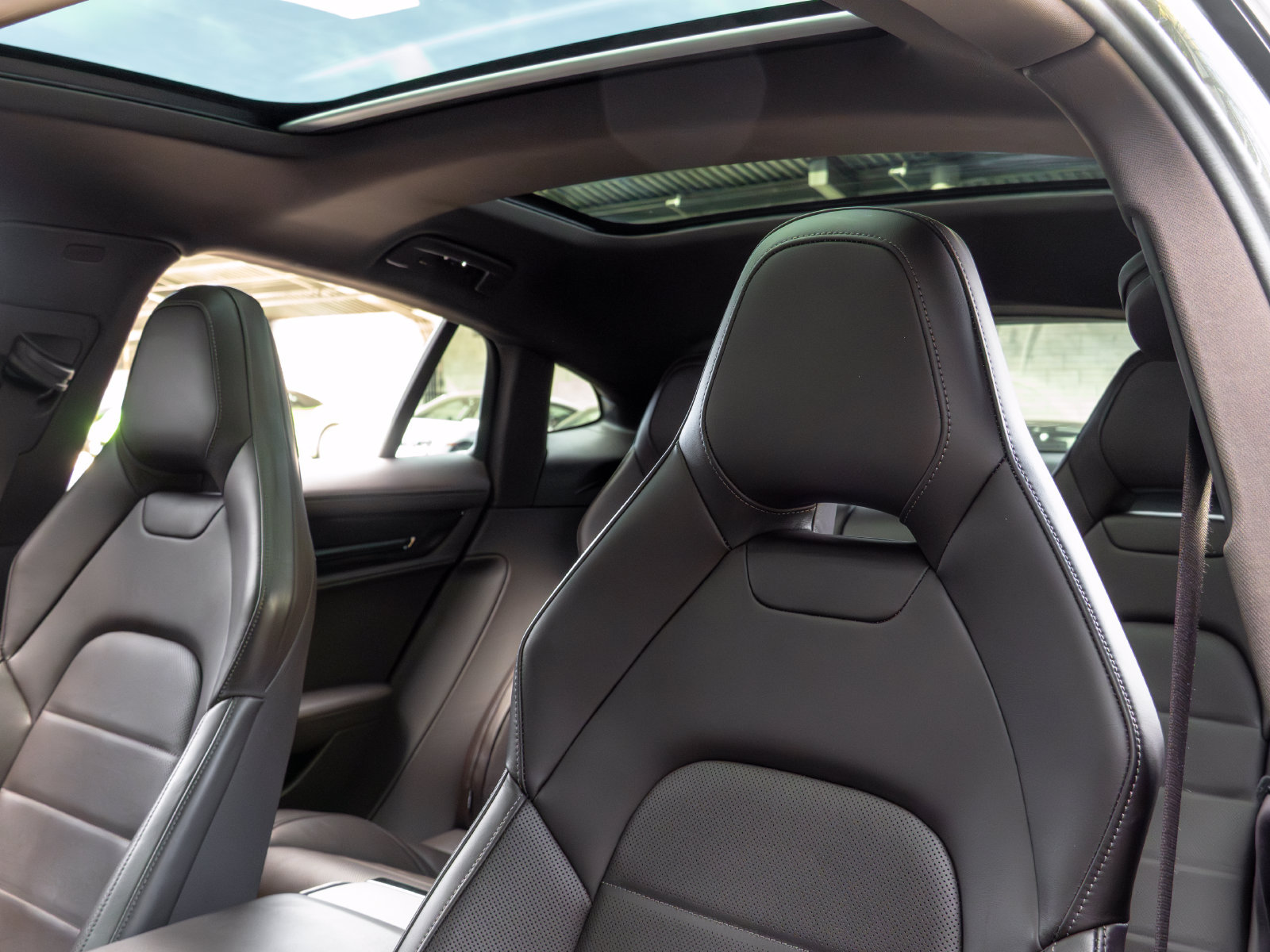 Certified 2024 Porsche Panamera image 27