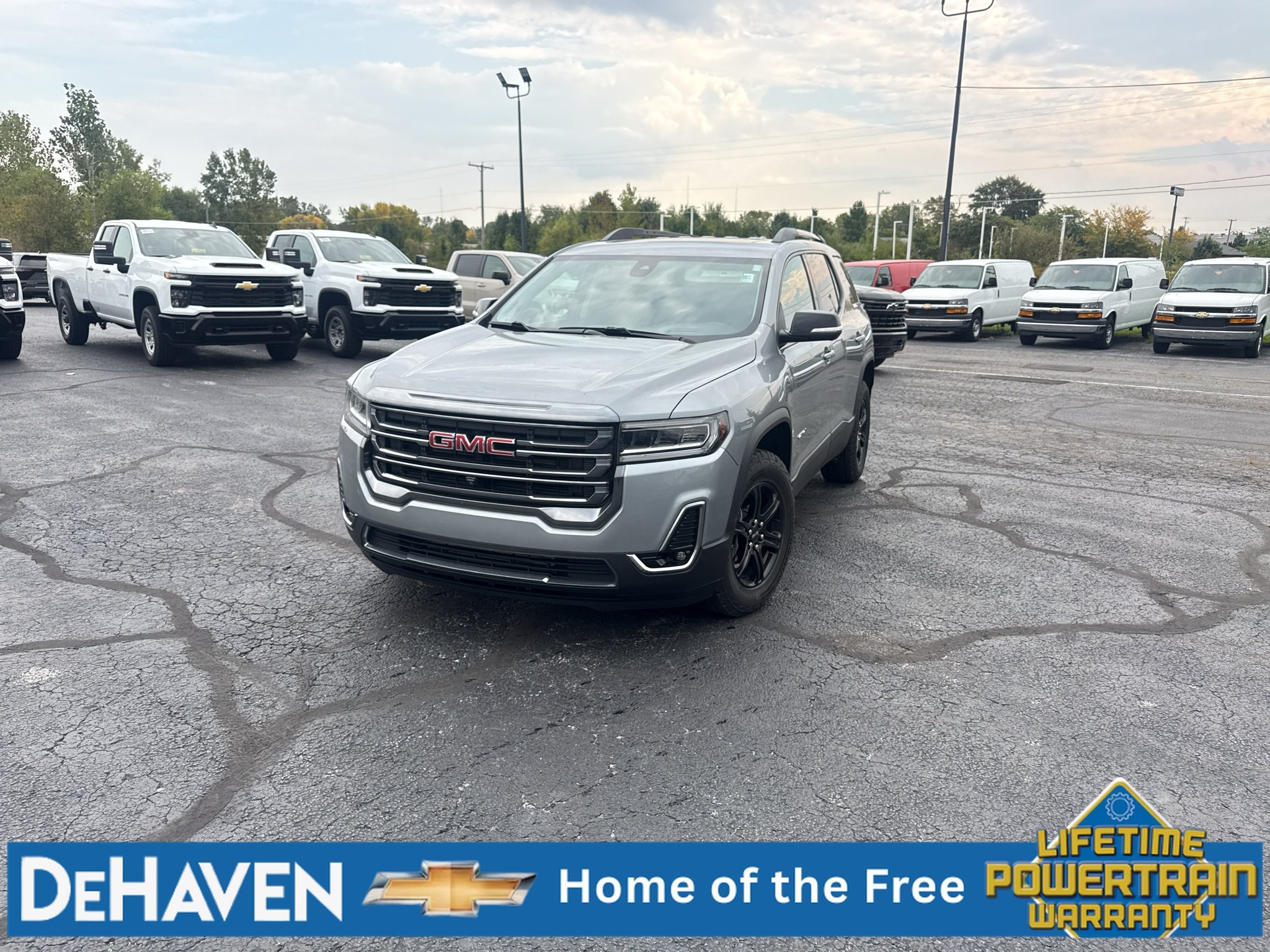 Used 2023 GMC Acadia AT4 w/ Technology Package AWD/4WD image 1