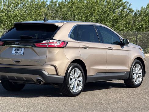 Used 2020 Ford Edge Titanium w/ Equipment Group 301A FWD image 3