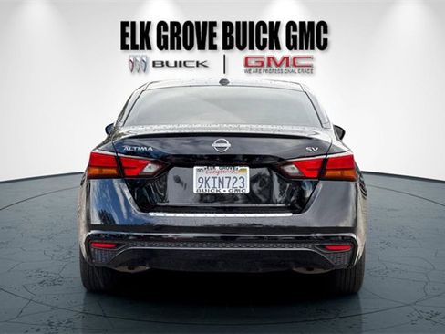 Used 2024 Nissan Altima 2.5 SV image 5